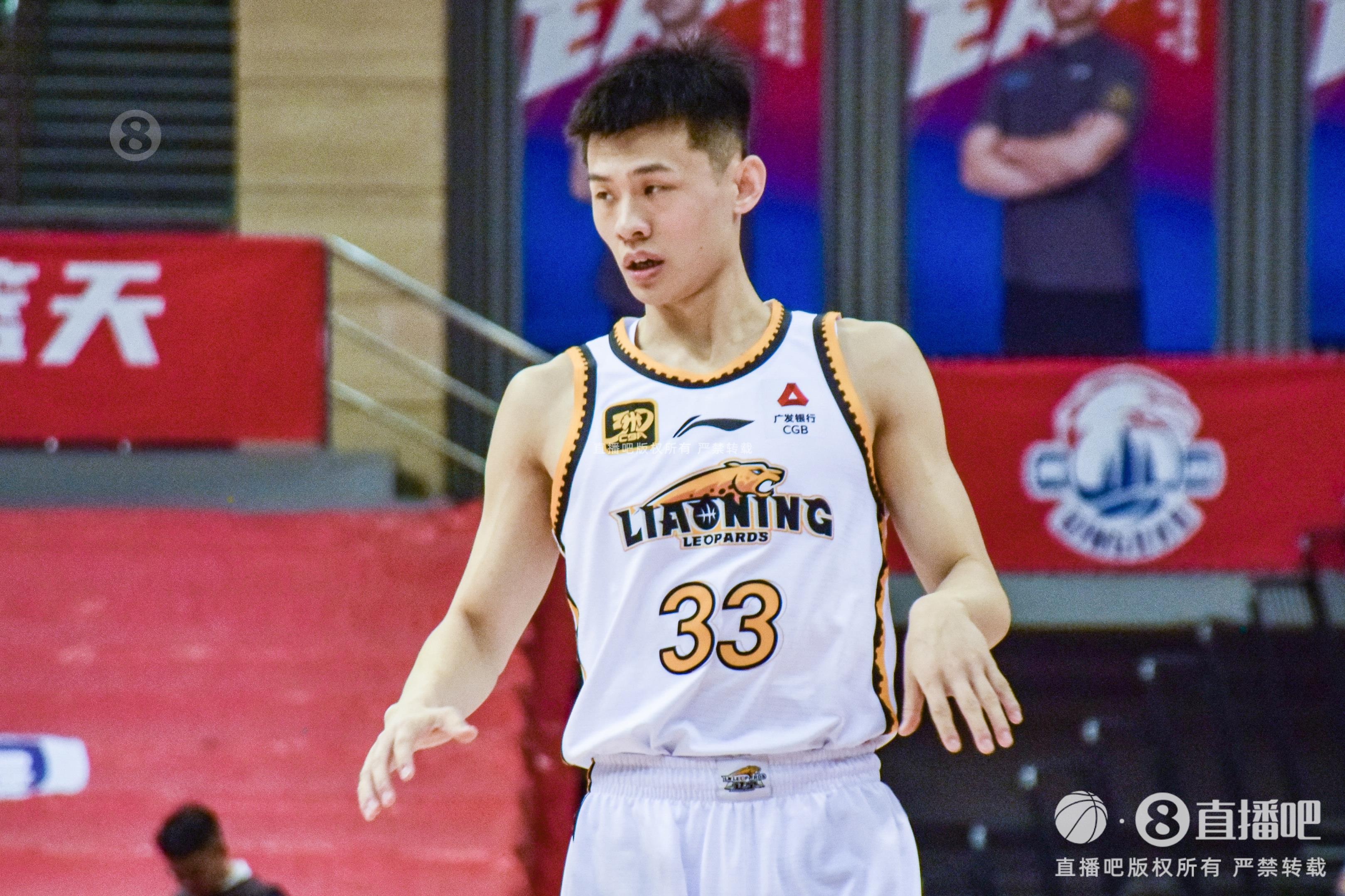 盡力了！王嵐嵚末節(jié)2記三分 全場18分鐘4中3拿到10分